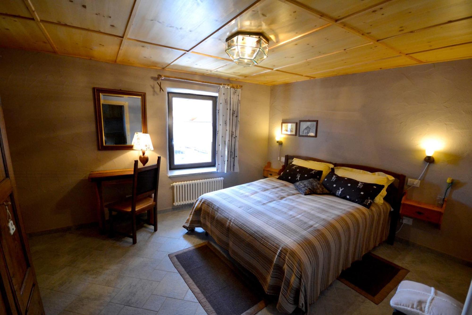 Guest house Maison Du-noyer Et Tables D'hotes Aosta