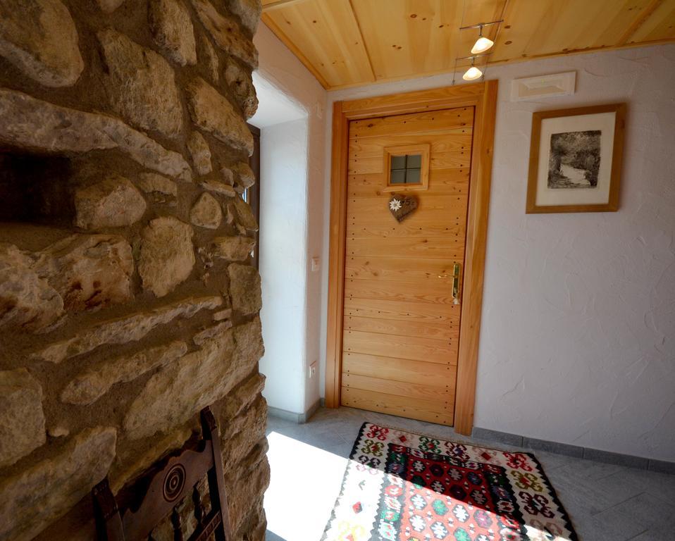 Maison Du-noyer Et Tables D'hotes Guest house 2*