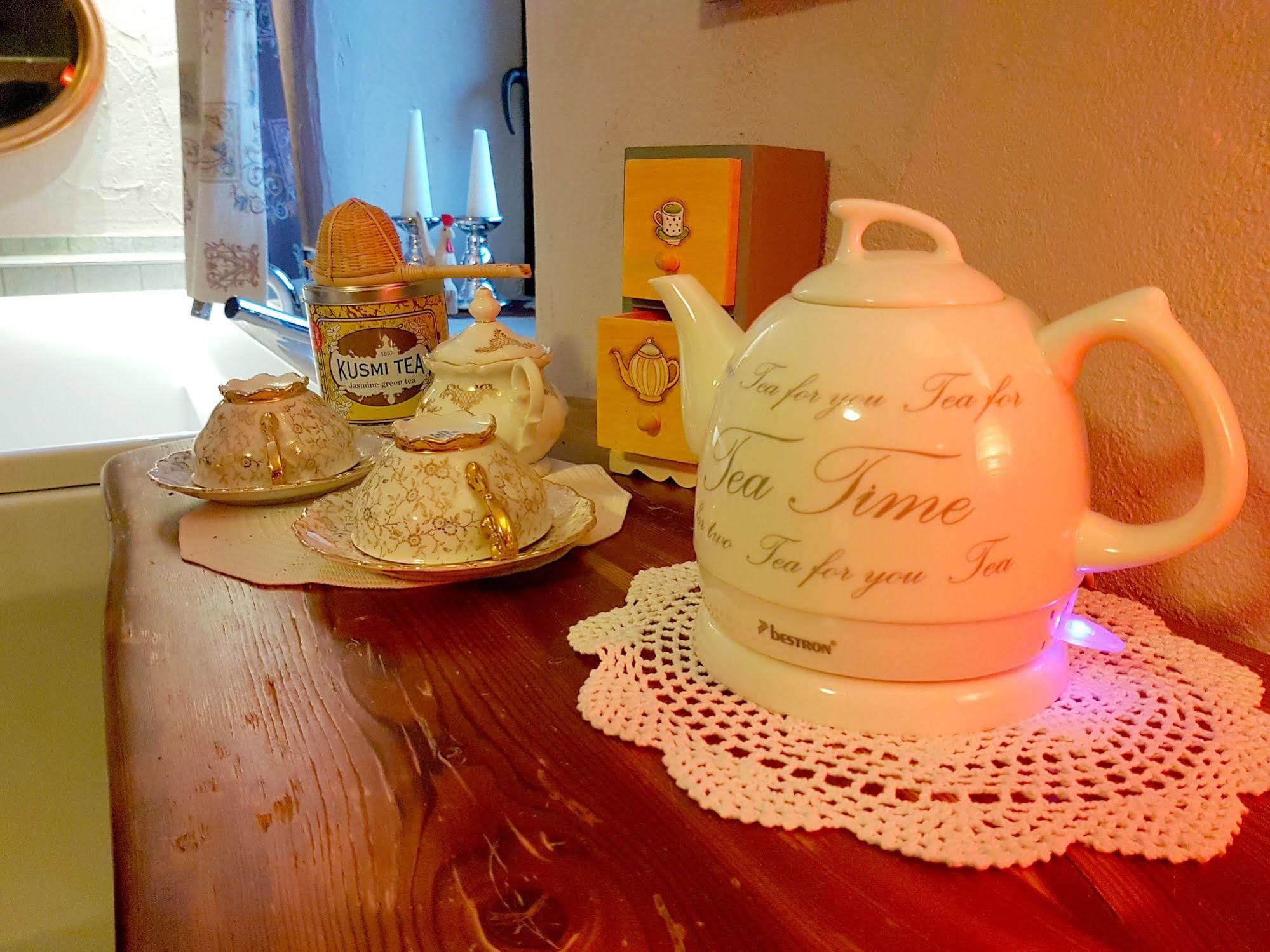 Maison Du-noyer Et Tables D'hotes Guest house
