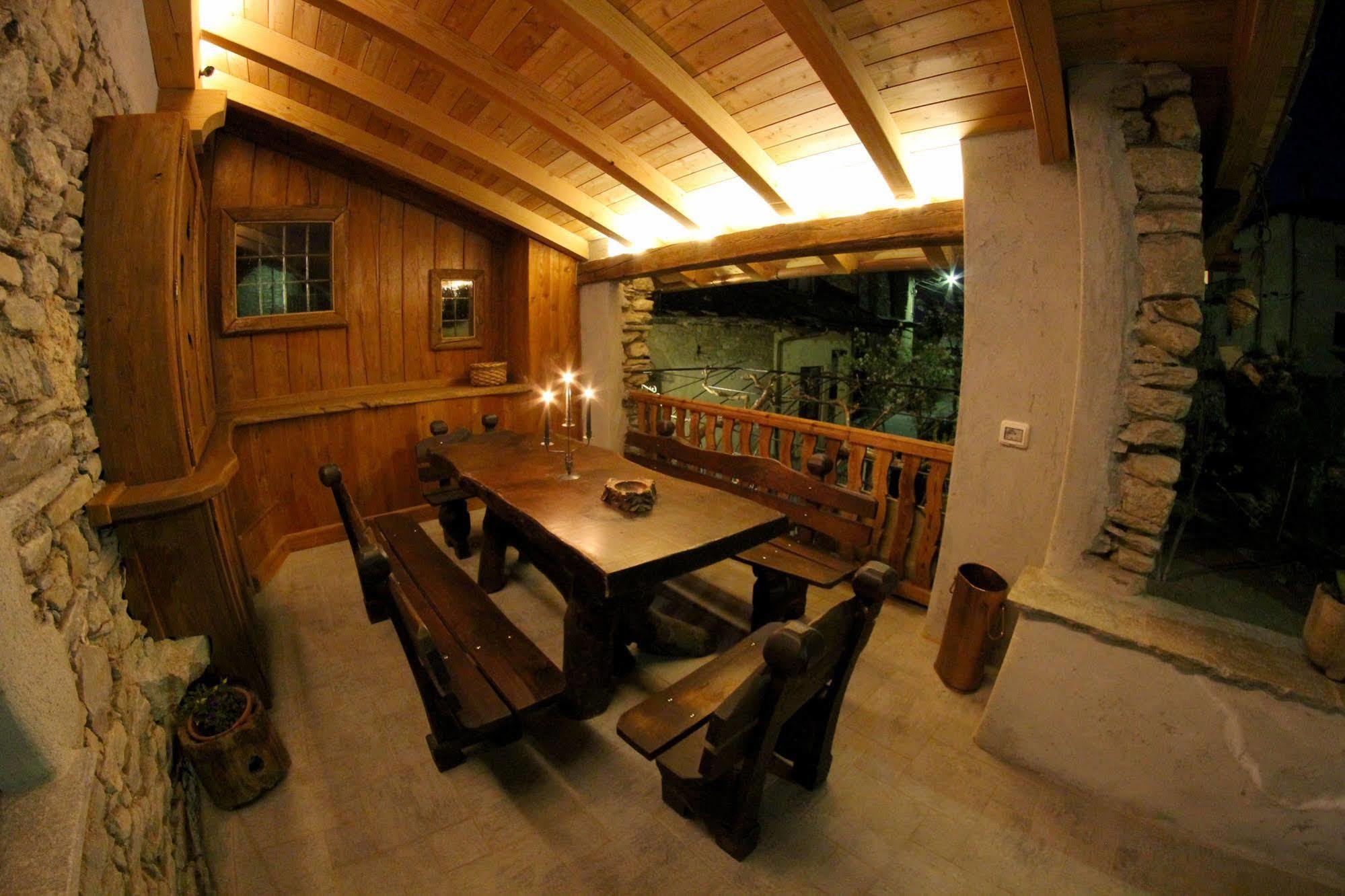 Gasthuis Maison Du-noyer Et Tables D'hotes 2*