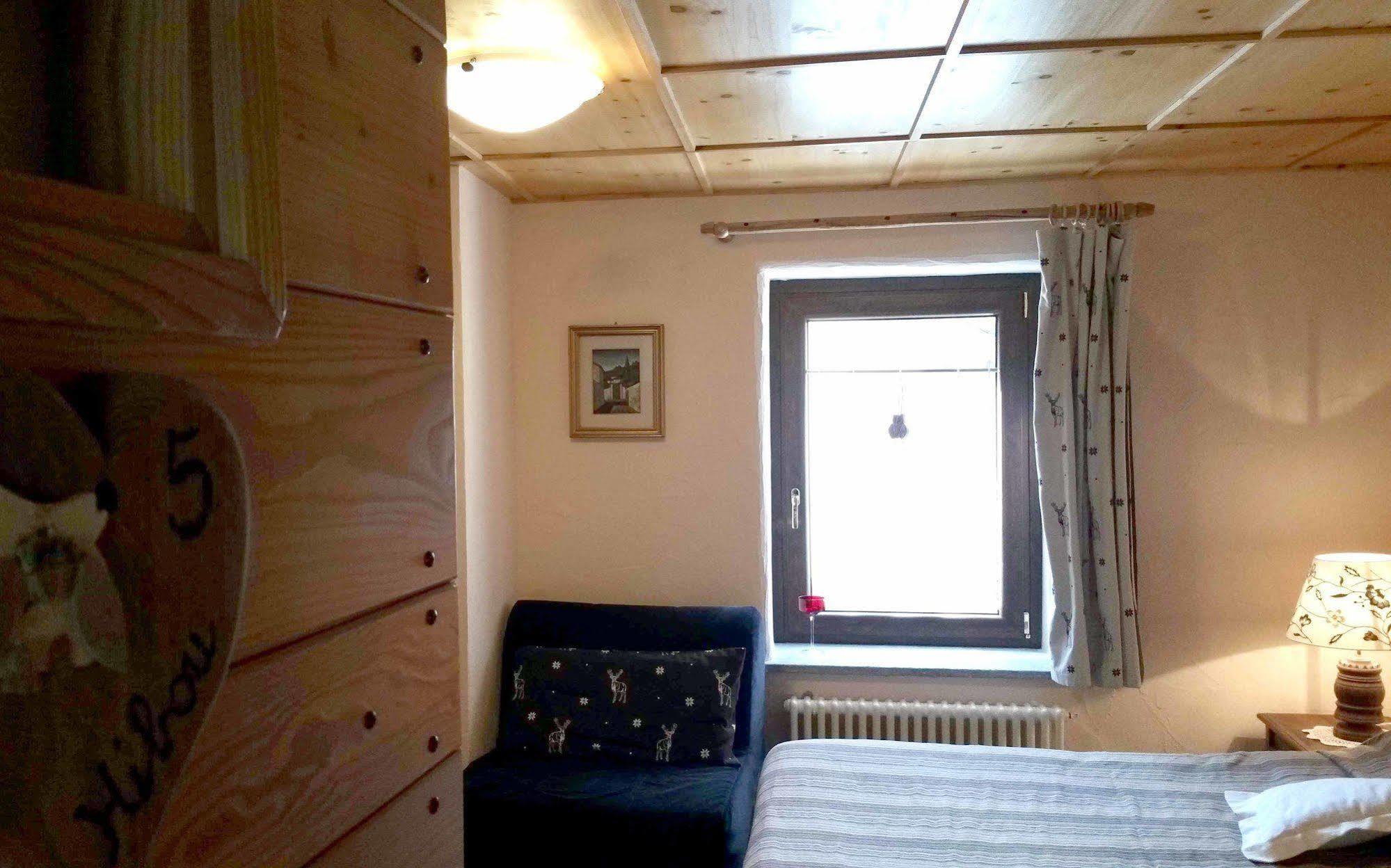 Guest house Maison Du-noyer Et Tables D'hotes