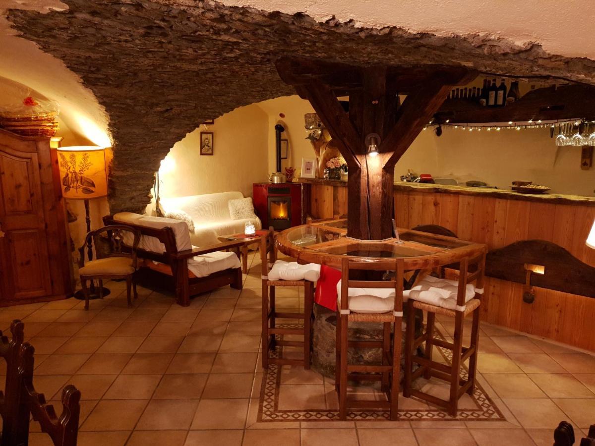 Maison Du-noyer Et Tables D'hotes Guest house 2*
