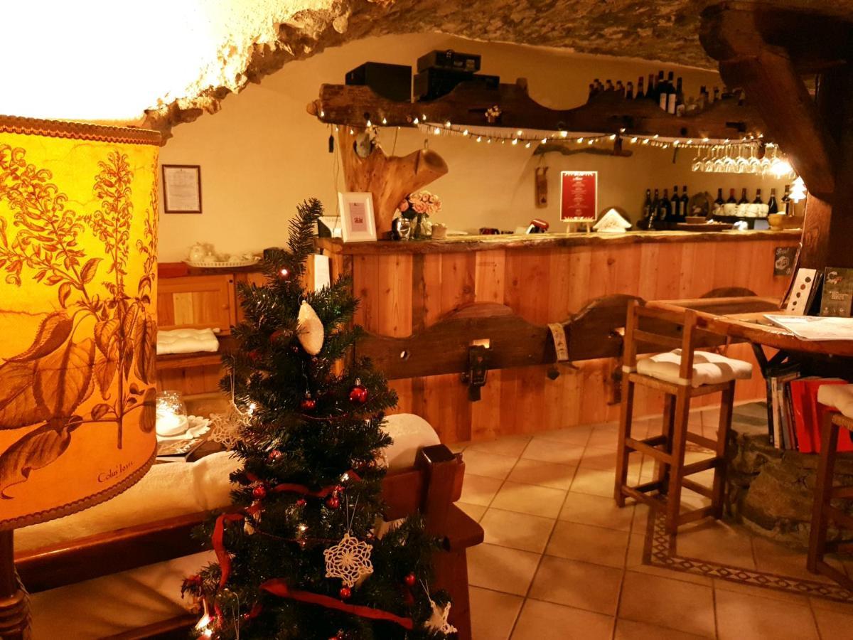 Maison Du-noyer Et Tables D'hotes Gasthuis Aosta